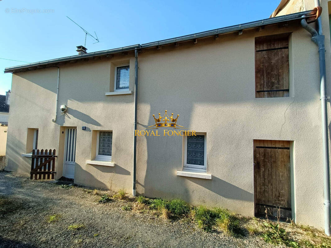 Maison à LES ORMES