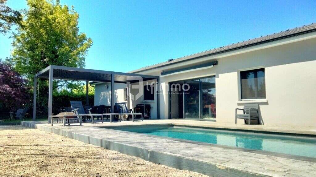 Maison à VIC-EN-BIGORRE