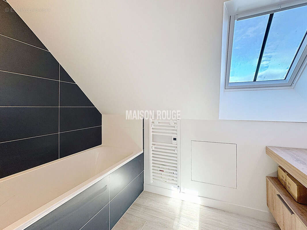 Maison à SAINT-SULIAC