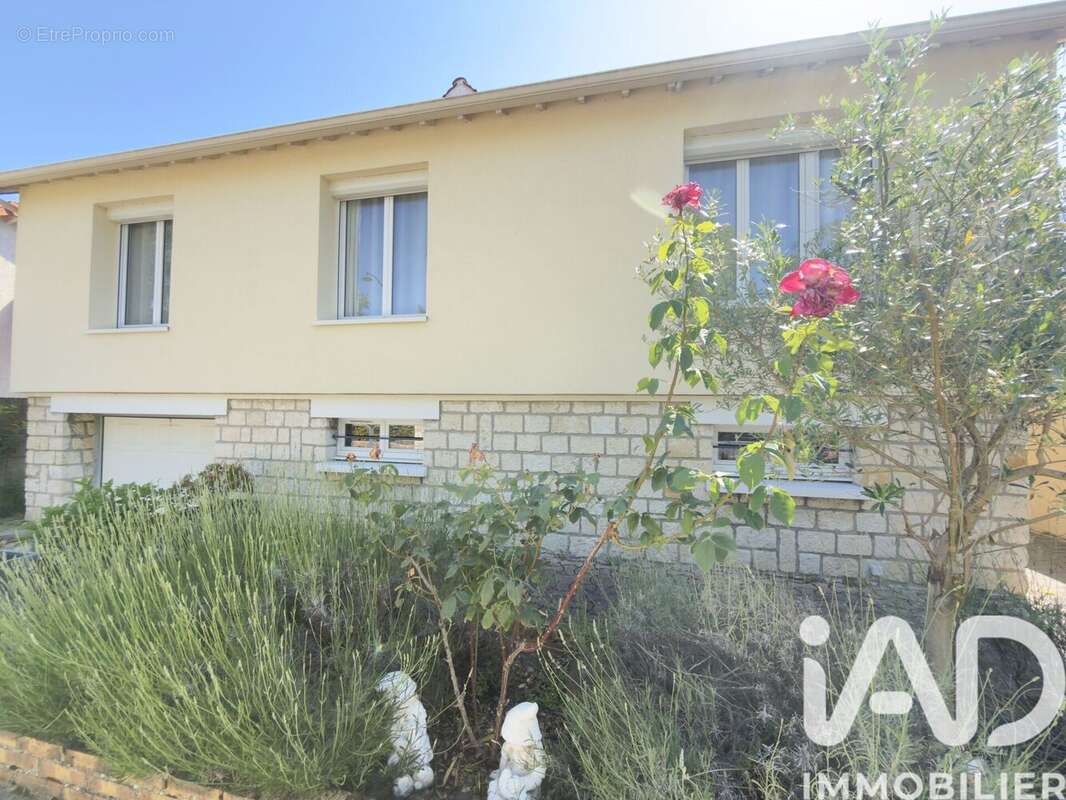 Photo 3 - Maison à LA ROCHETTE