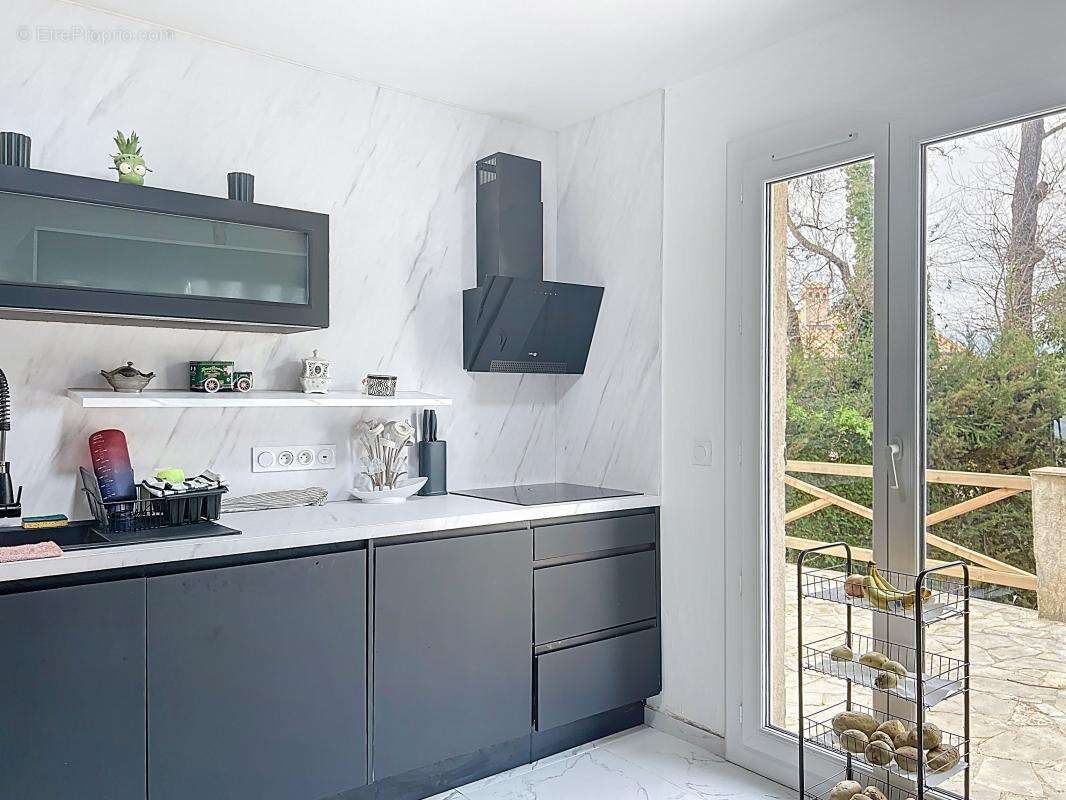 Maison à VILLENEUVE-LOUBET