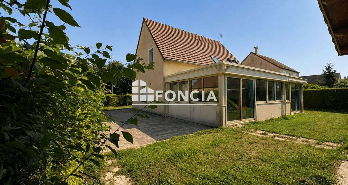 Maison à MEZIDON-CANON