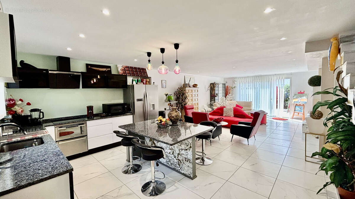 Maison à SAINT-CYPRIEN