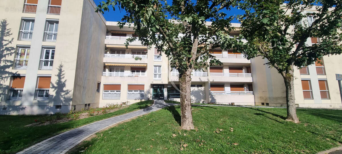 Appartement Blois 4 pièce(s) 106.18 m2 - photo 2