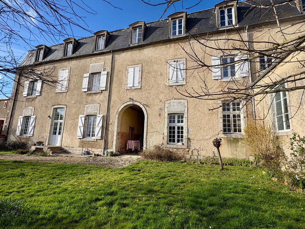 Maison à CHATILLON-EN-BAZOIS