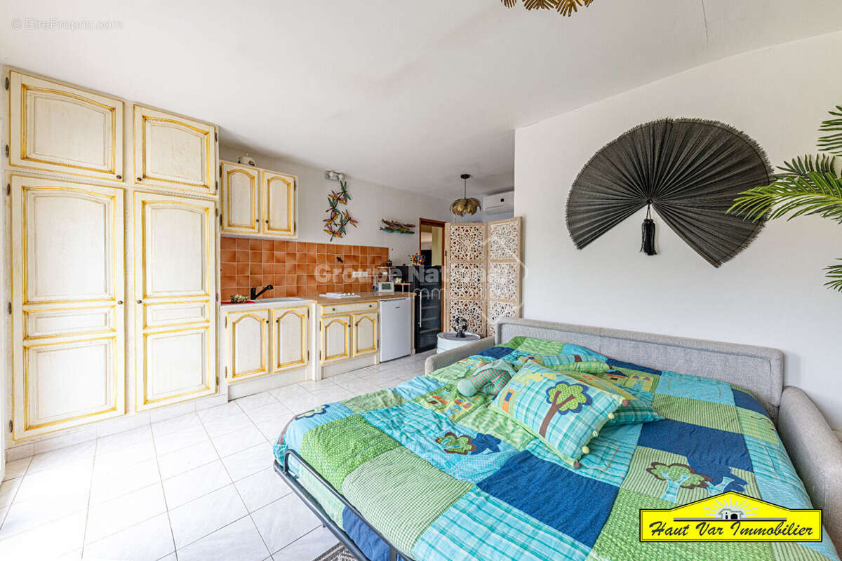 Maison à GINASSERVIS