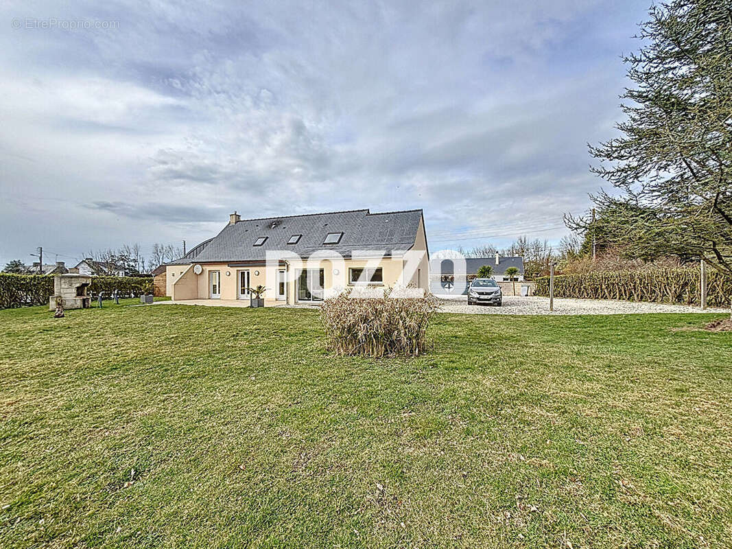 Maison à AGON-COUTAINVILLE