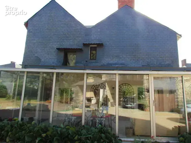 Au cœur du bourg de la Meilleraye de Bretagne, Belle propriété familiale de 200 m² - photo 3