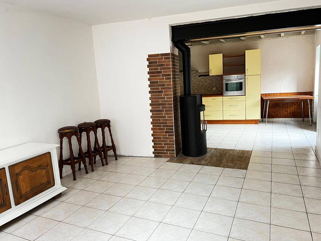 Maison à POUZAUGES