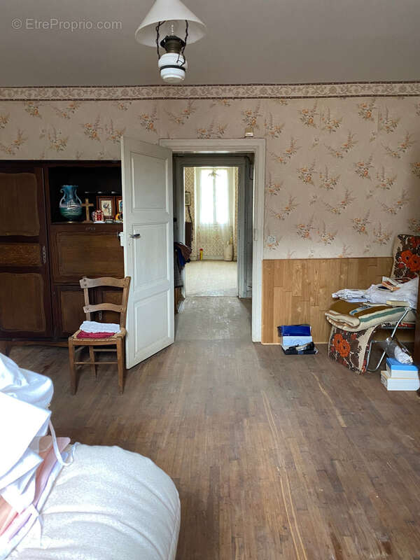 Maison à BLANQUEFORT-SUR-BRIOLANCE