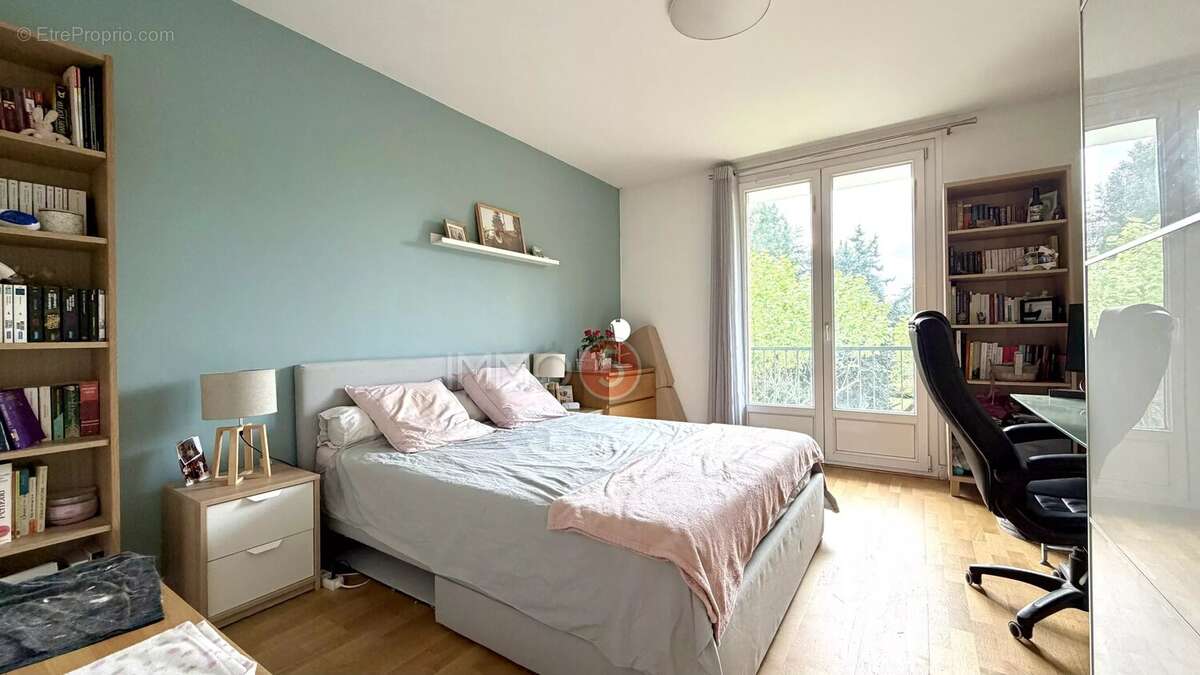 Appartement à LE RAINCY