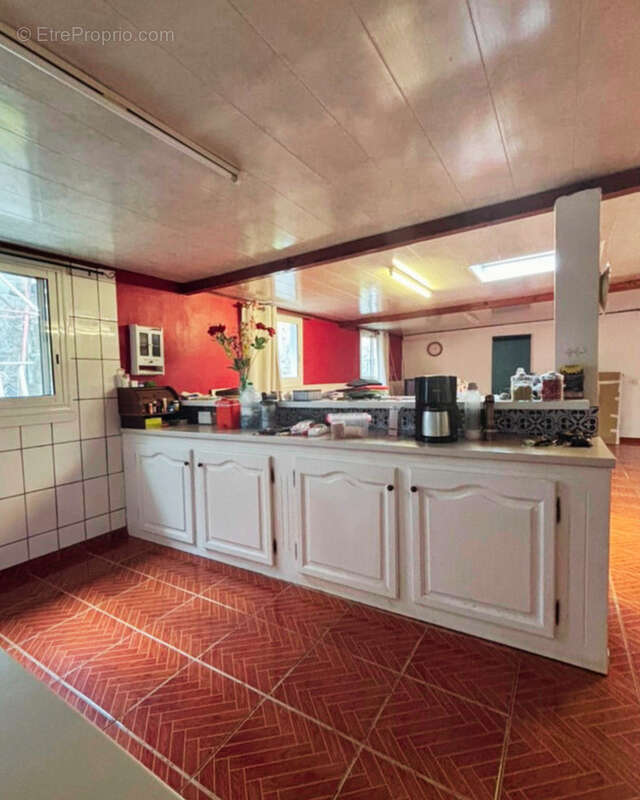 Maison Bourbon Bois à vendre à Sainte-Marie - L’Espérance Les Hauts - 525 m2 de terrain   Fort potentiel - photo 9