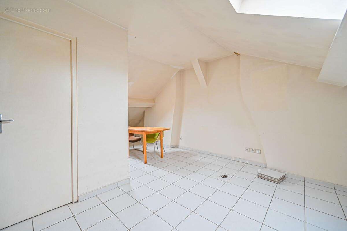 Appartement à PARIS-12E