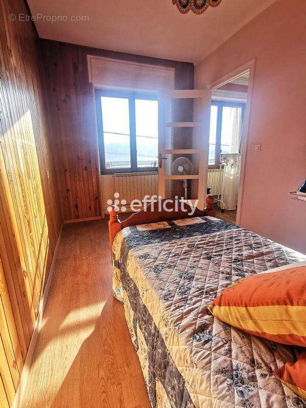 Appartement à BELLEGARDE-SUR-VALSERINE