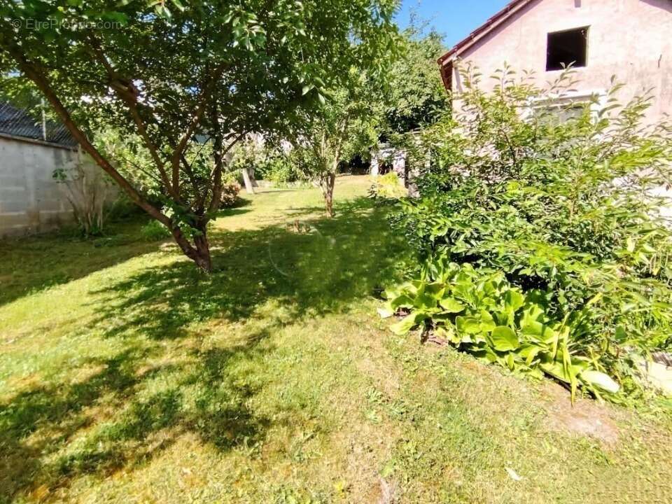 Terrain 393 m² à Marly-La-Ville  - photo 3