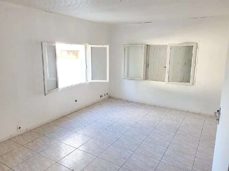 Appartement à LA VILLE-DU-BOIS