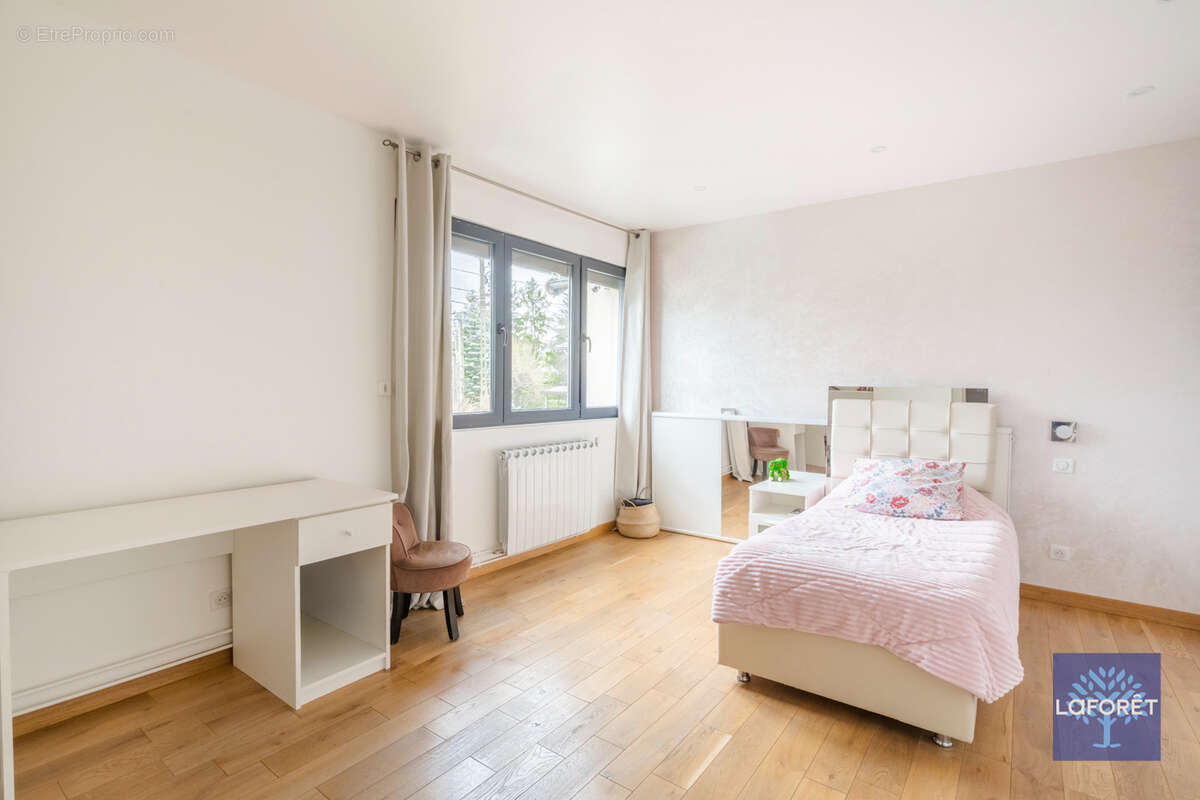 Maison à LIVRY-GARGAN