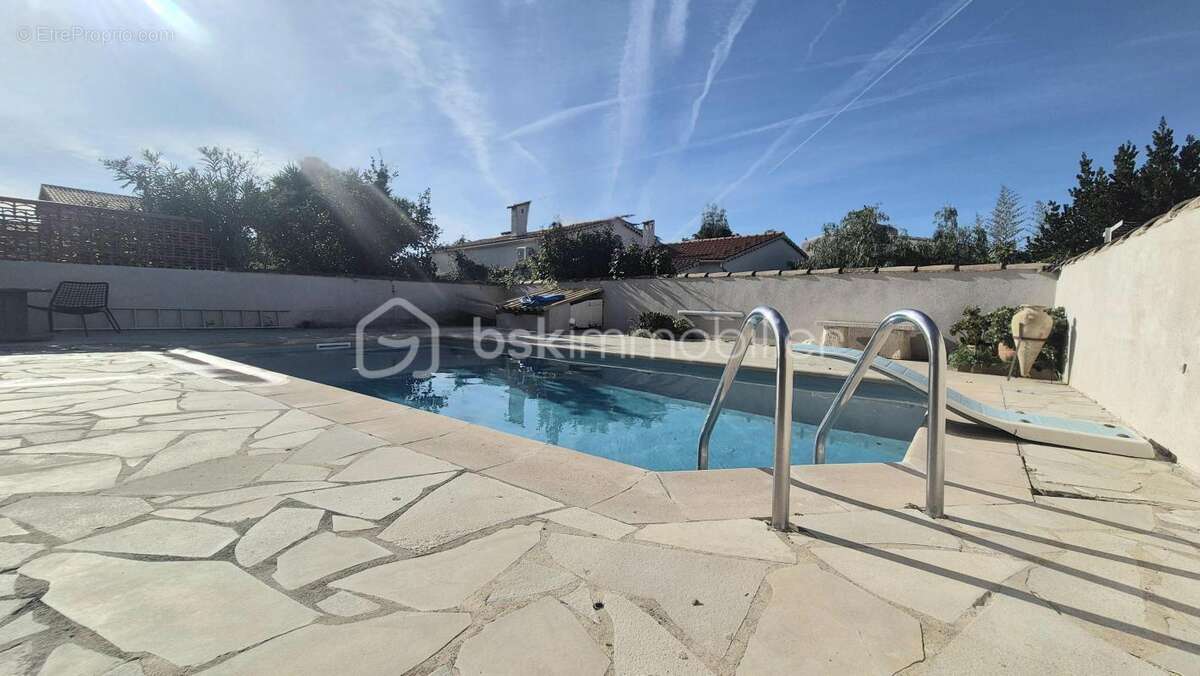 Maison à SIX-FOURS-LES-PLAGES