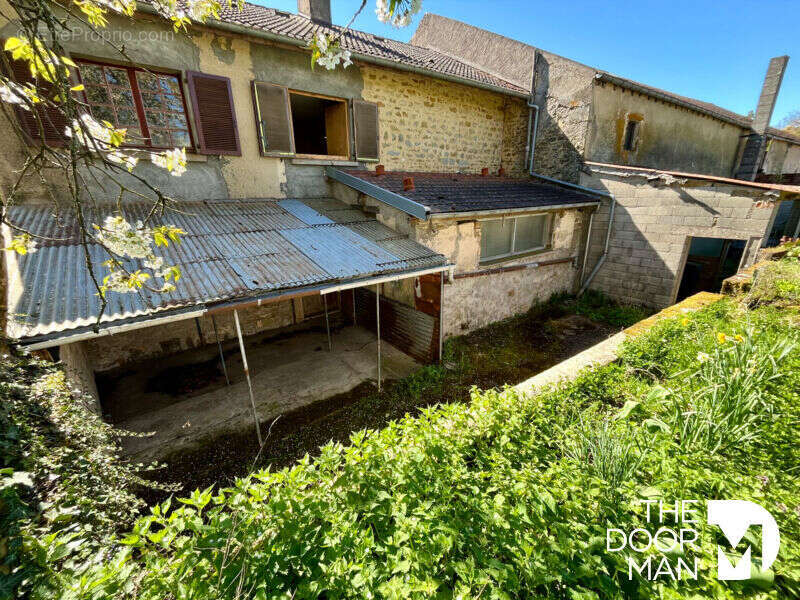 Maison à FAYL-BILLOT