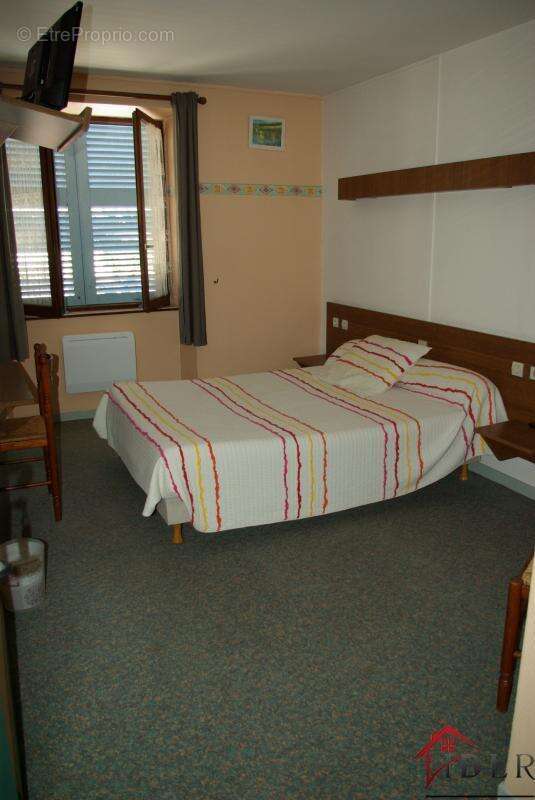 Ancien hôtel à réhabiliter, 12 chambres, lumineux - photo 6