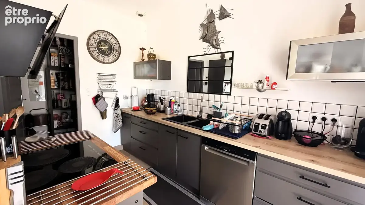 Maison moderne plain-pied 134 m2, 4 chambres, piscine, garage, DPE A sur parcelle de 805 m2 - photo 9