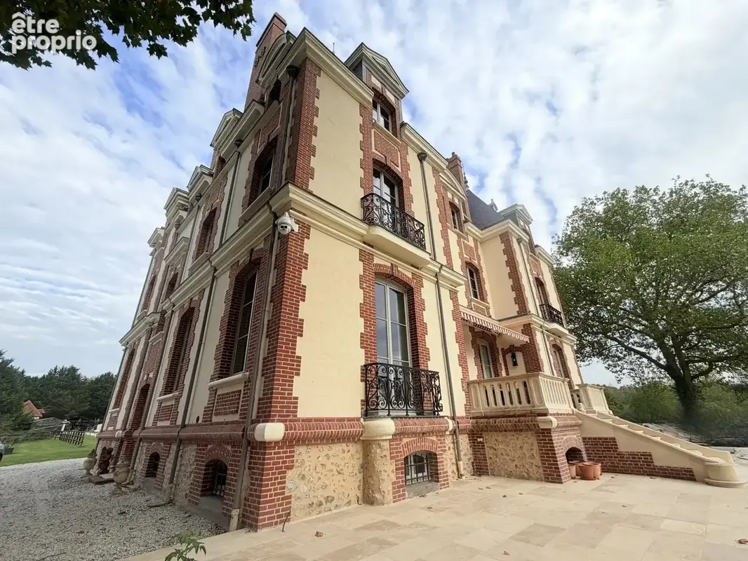 Château équestre de 560 m² sur 7,8 ha près de Deauville - photo 11
