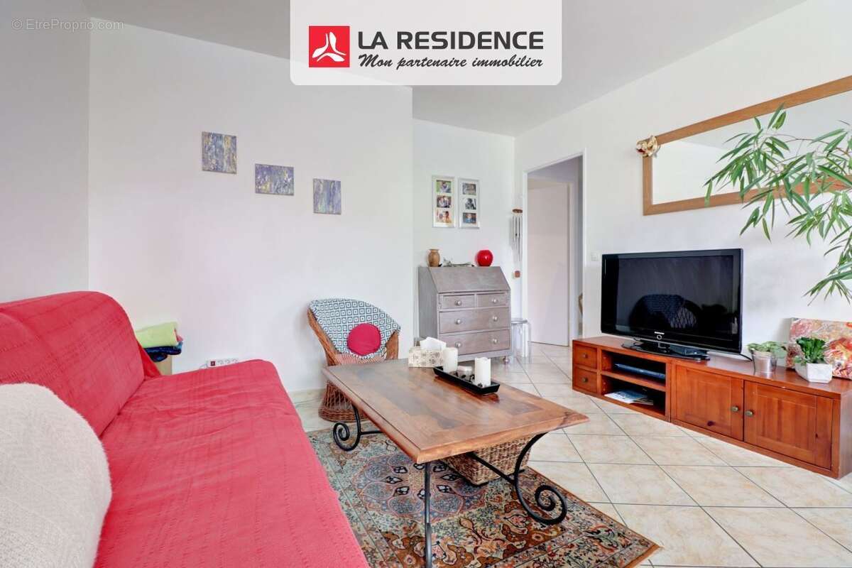 Appartement à JOUY-LE-MOUTIER