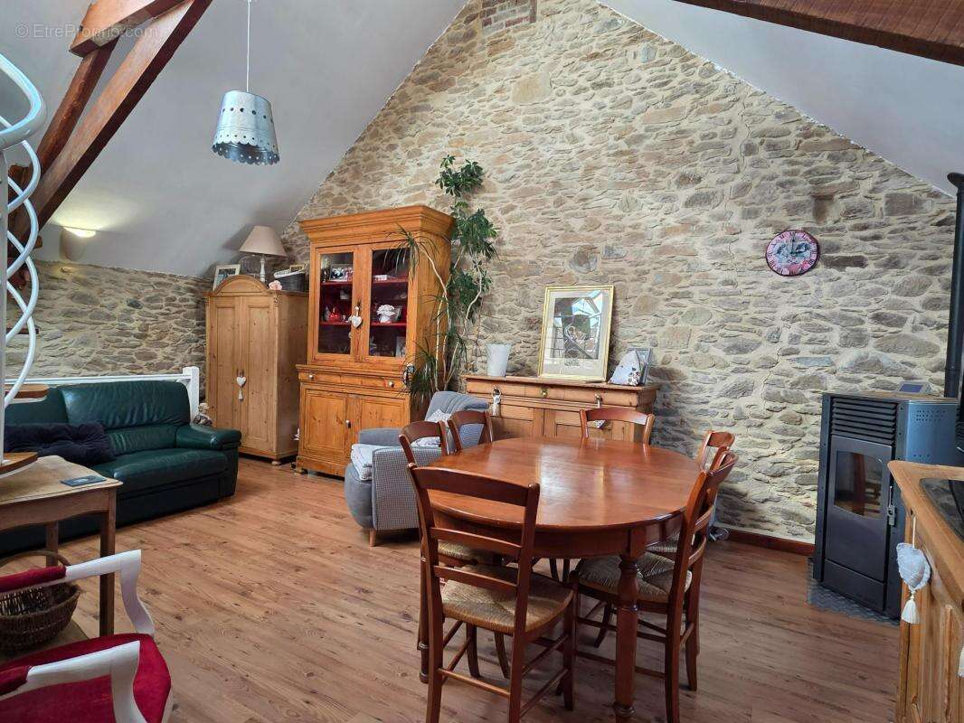 Maison à TONNEVILLE