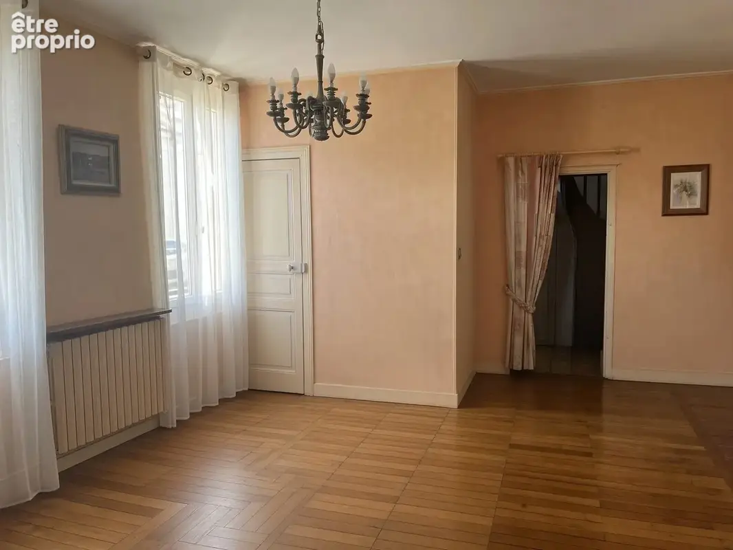 Maison 6 pièces 138 m² à vendre à Saumur (49400) - photo 7