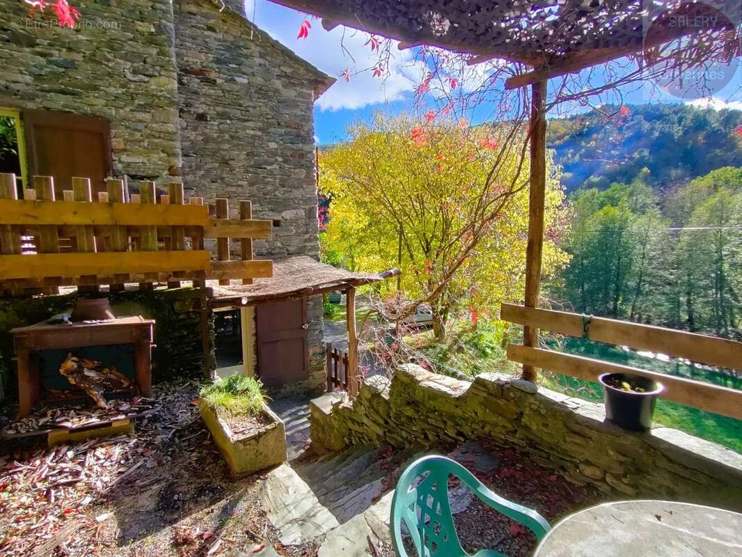 Maison à LE POMPIDOU