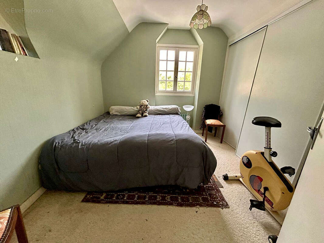 Maison 7 pièces à vendre à Ergué Gabéric - Grand terrain de 5730 m² - photo 9
