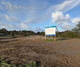 Terrain à SAINT-URBAIN