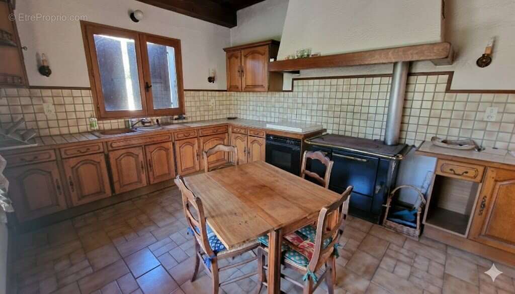 Maison à PIEGROS-LA-CLASTRE