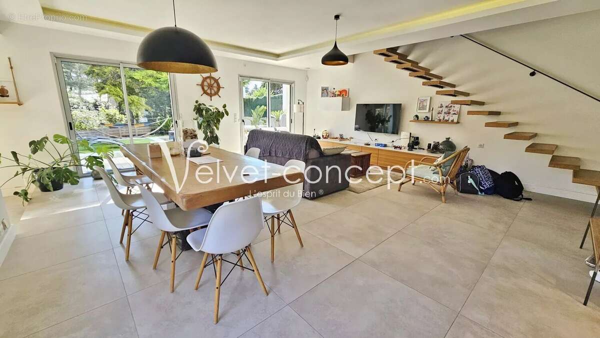 Maison à ANTIBES
