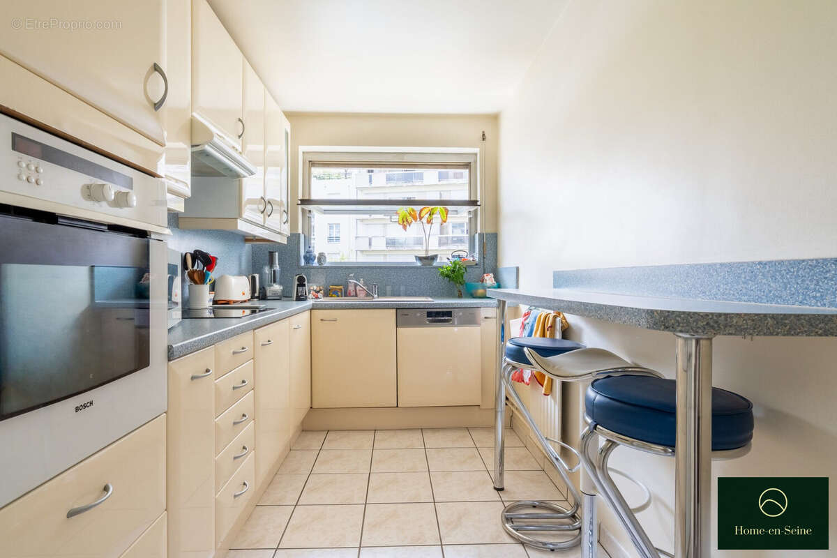 Appartement à PARIS-12E