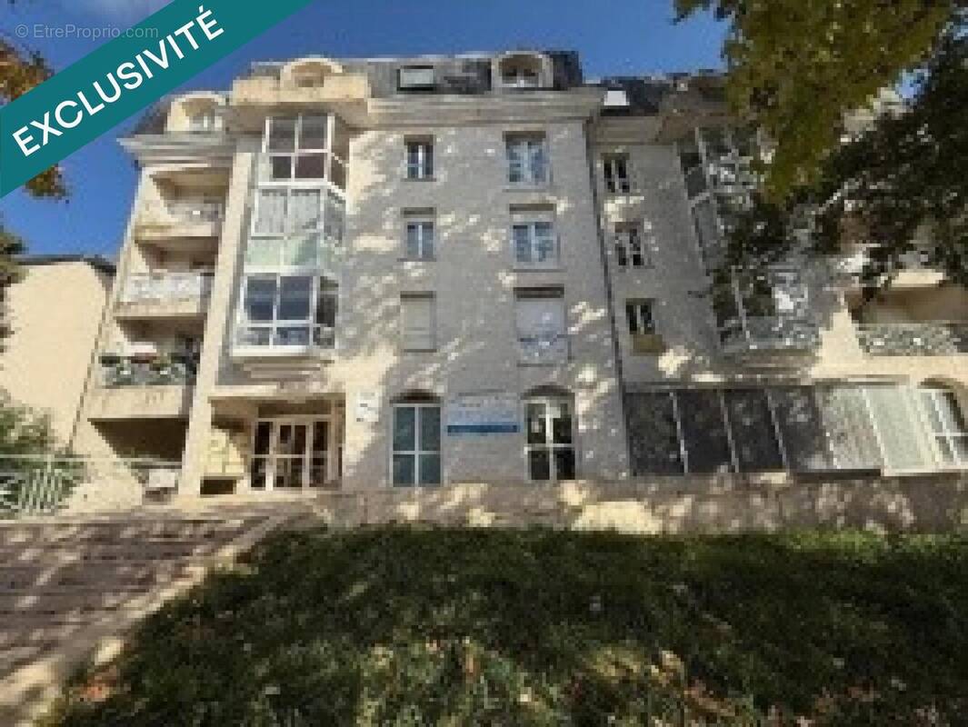 Photo 1 - Appartement à LE PLESSIS-TREVISE