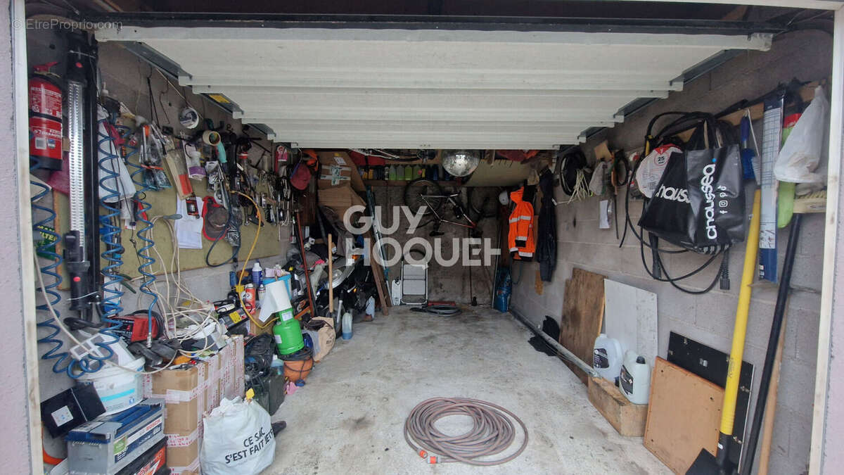 Appartement à ROUGEMONT-LE-CHATEAU