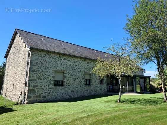 Maison à SAINTE-SUZANNE