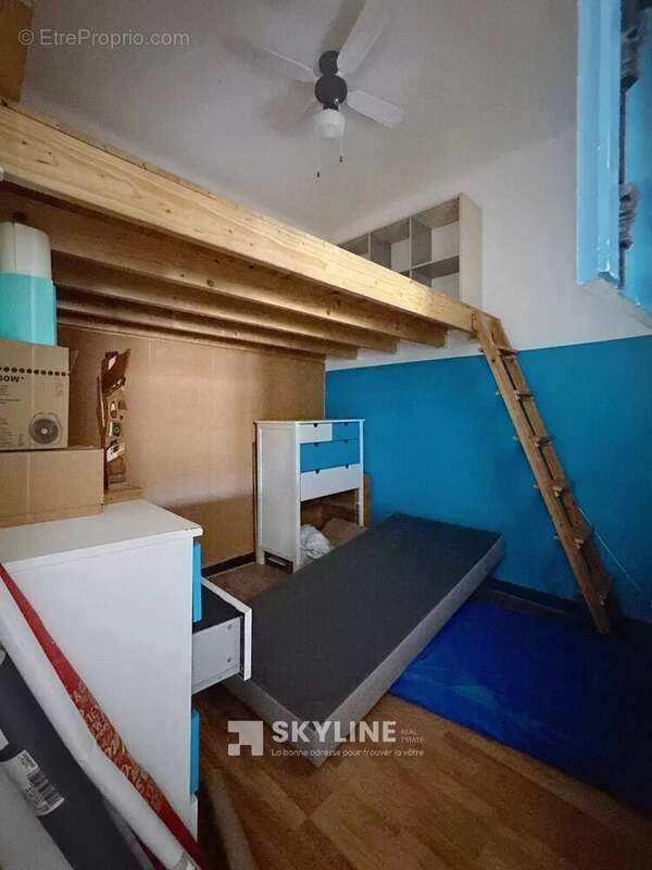 Appartement à MARSEILLE-4E