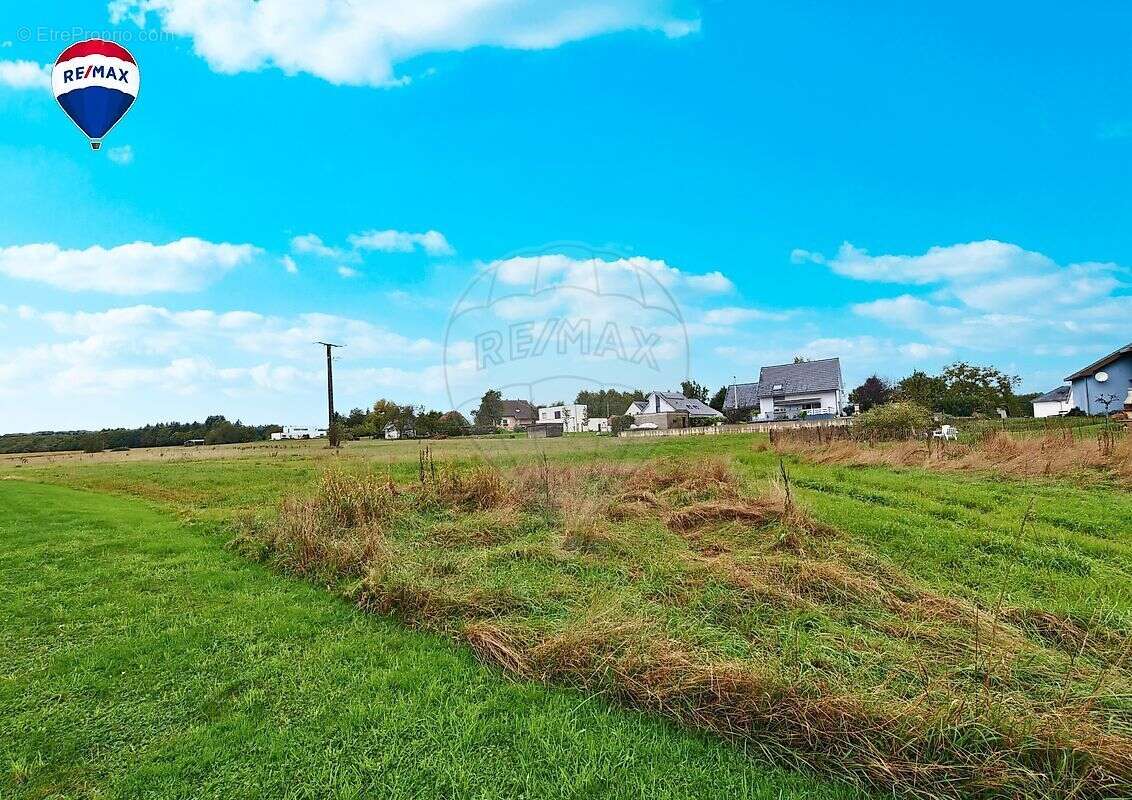 Terrain à ETEIMBES