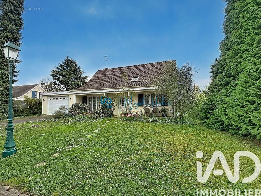 Photo 1 - Maison à MENNECY