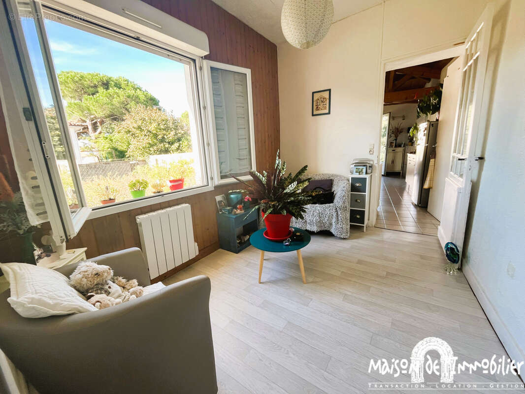 Maison à MESCHERS-SUR-GIRONDE