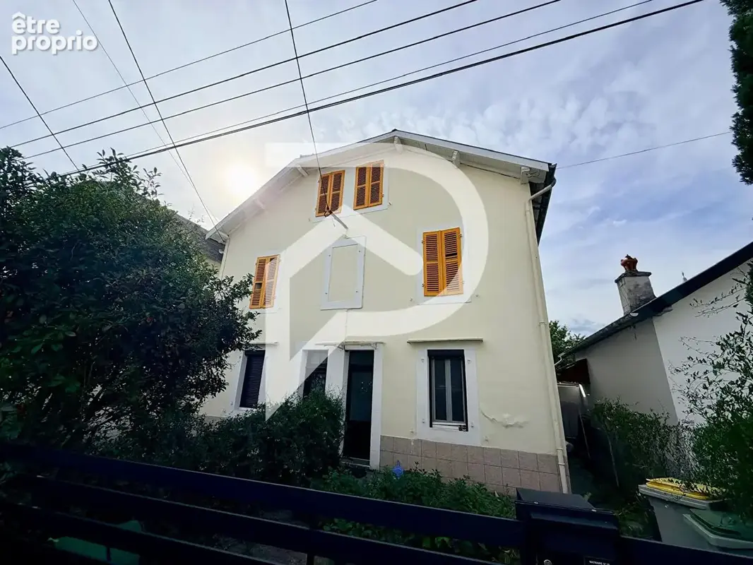 Maison à OLORON-SAINTE-MARIE