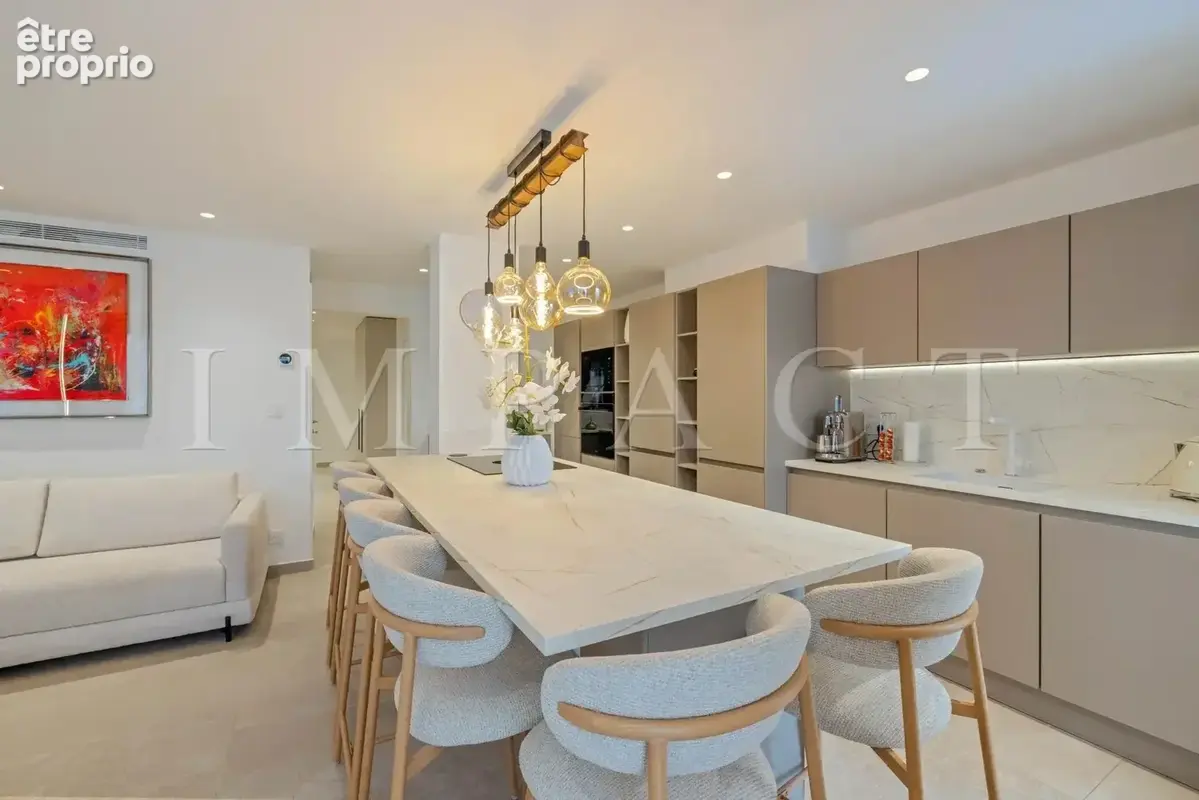 Exclusivité - Cannes proche Croisette Appartement 4 pièces rénové à vendre - photo 6