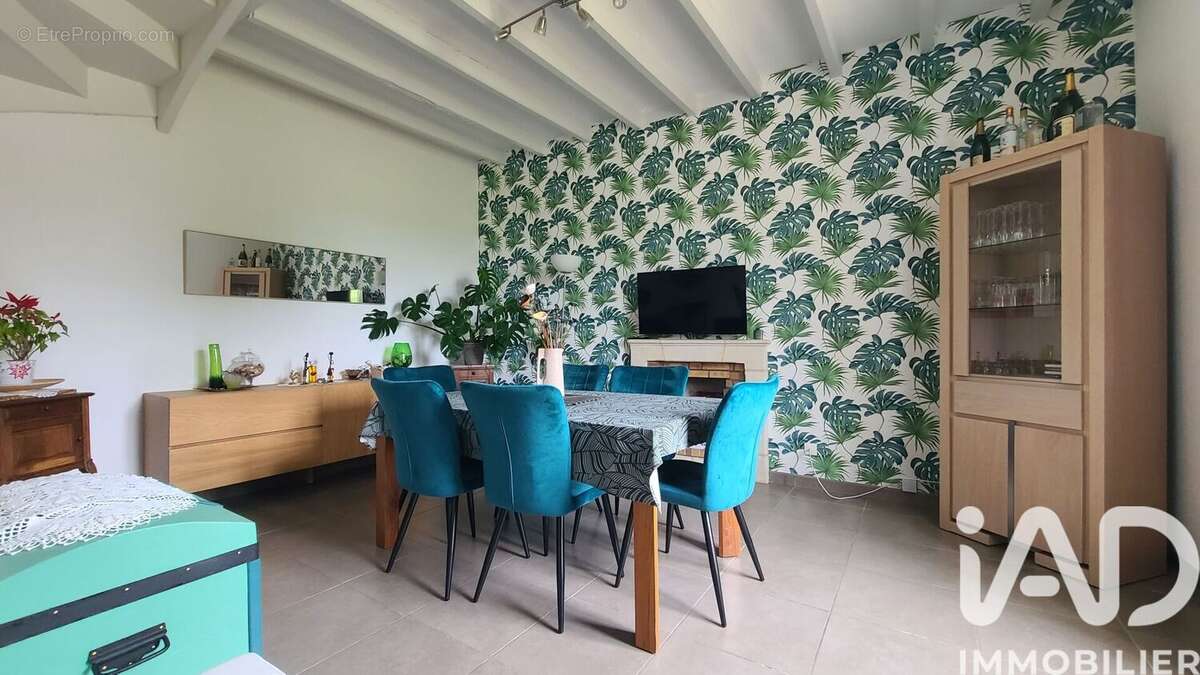 Maison 109 m² à Courleon  - photo 2