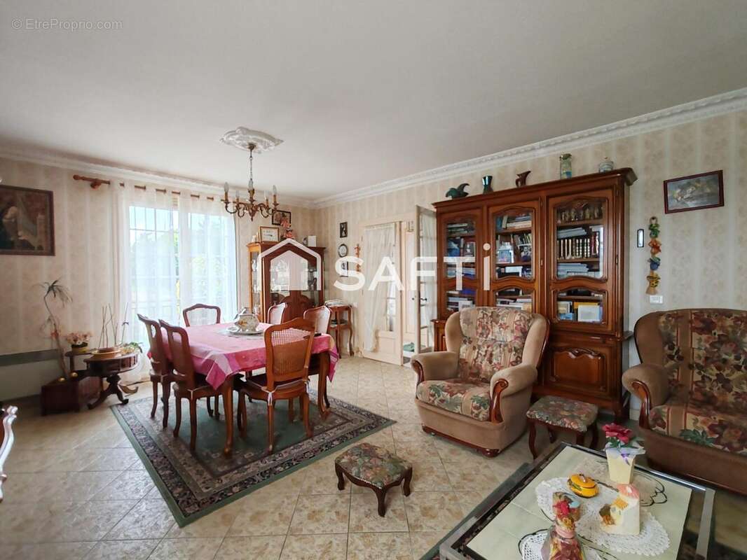 Photo 2 - Maison à SAINTES