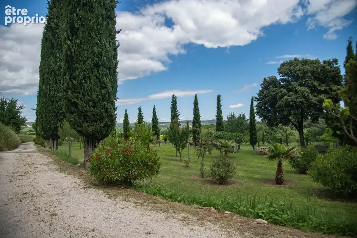 Domaine provençal dans la vallée de Cèze - photo 26