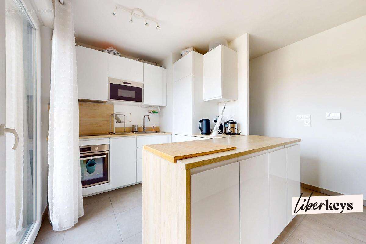 Appartement à SAINT-LAURENT-DE-MURE