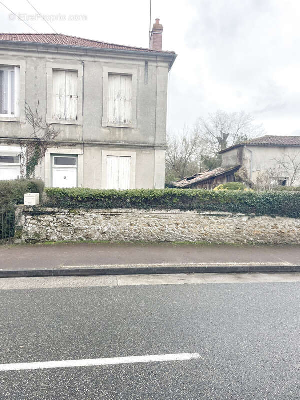 Maison à SAINT-SYMPHORIEN