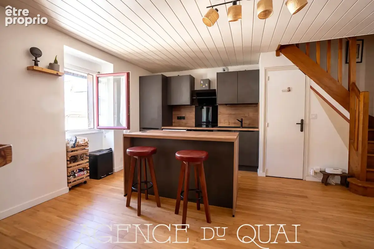 A vendre Appartement en duplex - Concarneau 3 pièces 44 m² pondéré - 54m² au sol - Hyper centre - photo 2
